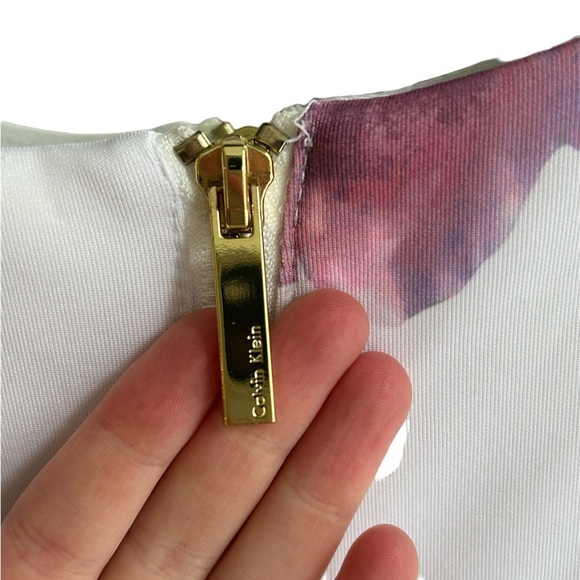 Calvin Klein Floral Dress Size 2 - Picture 5 of 6